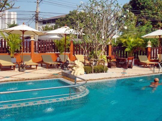 Pattara Mansion พัทยา Hotel Pattaya Exterior foto